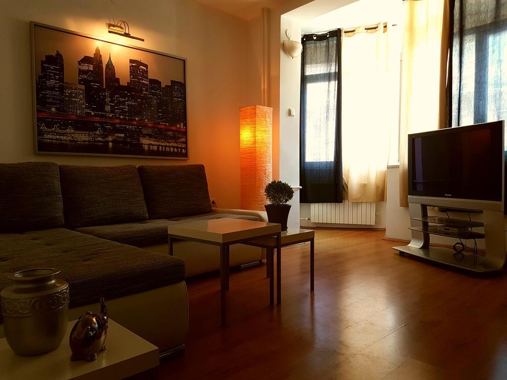 Navona 58 Apartment Skopje Ngoại thất bức ảnh